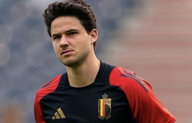 Senne Lammens ghi dấu ấn trong ngày ra mắt ĐT Bỉ